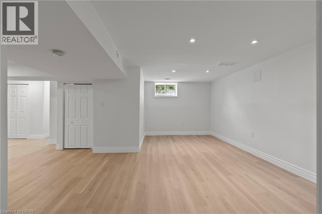 45 CATHERINE Street - 25
