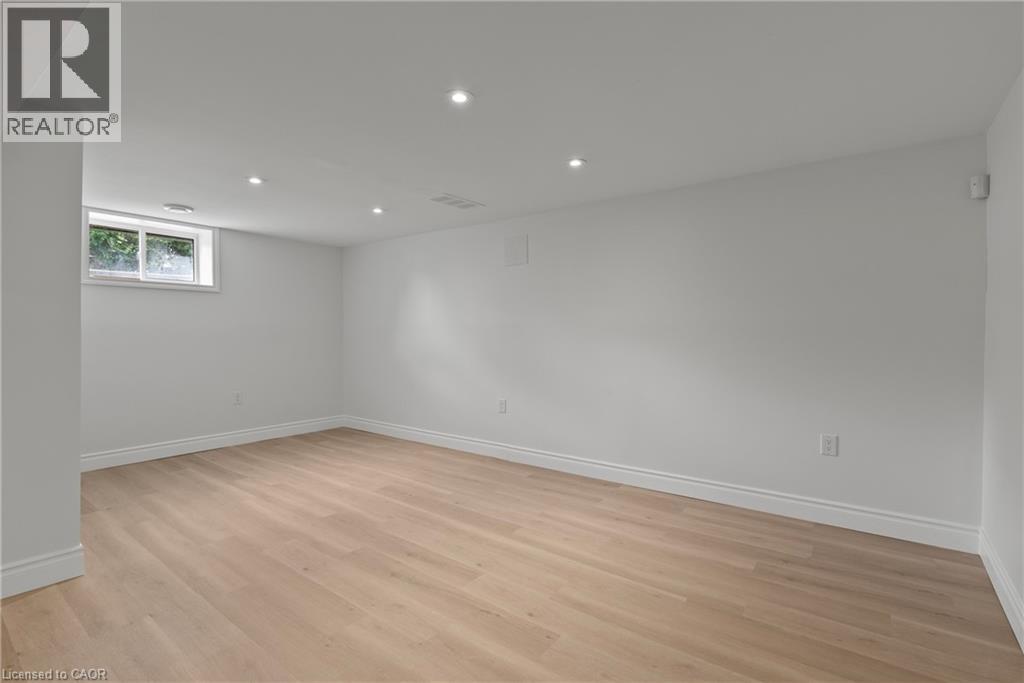 45 CATHERINE Street - 26
