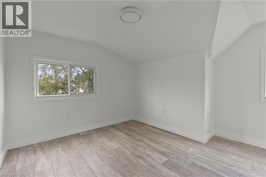 45 CATHERINE Street - 37