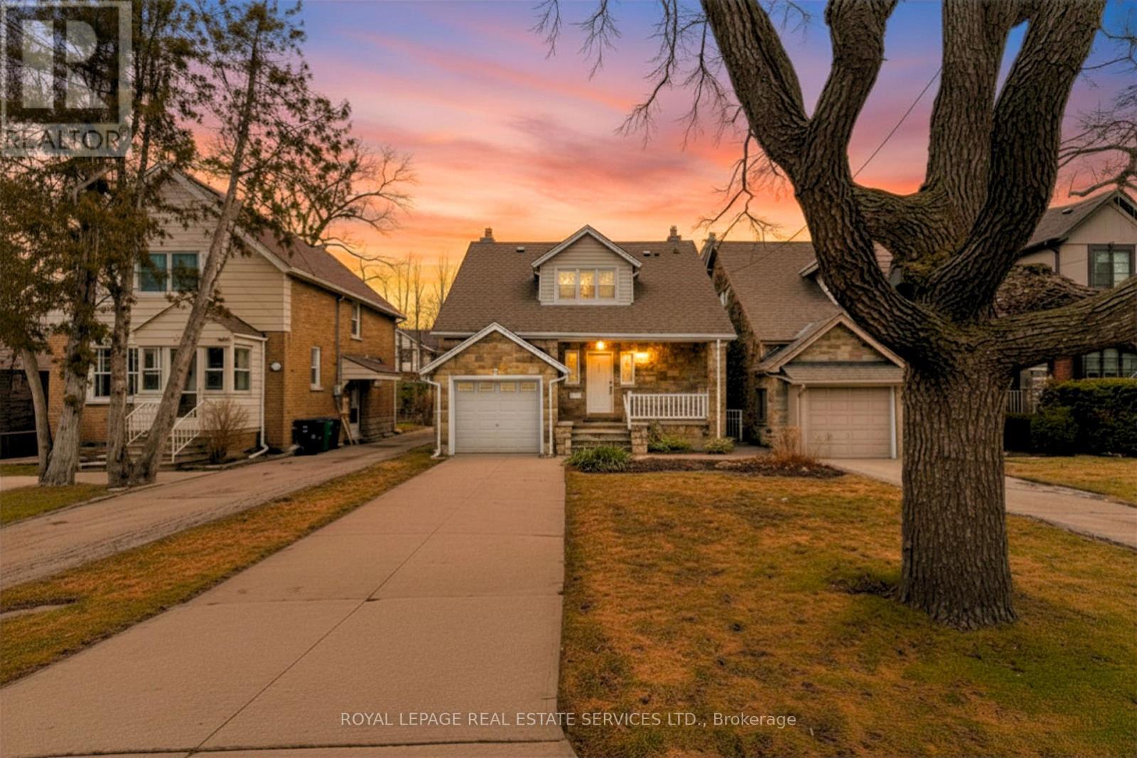 1107 ROYAL YORK ROAD - 1