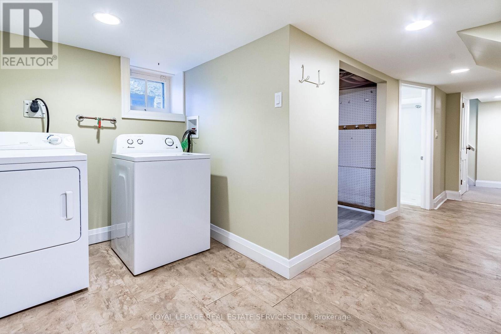 1107 ROYAL YORK ROAD - 24