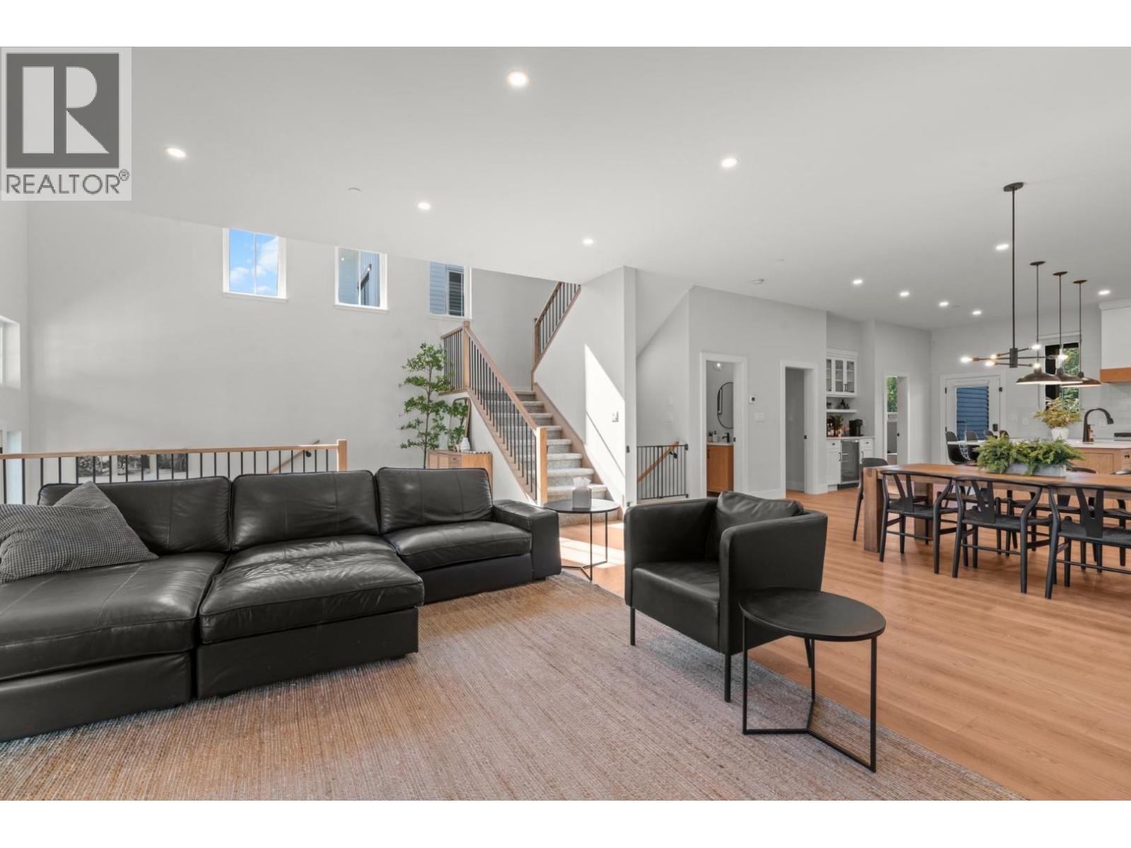 20859 GOLF LANE, Maple Ridge