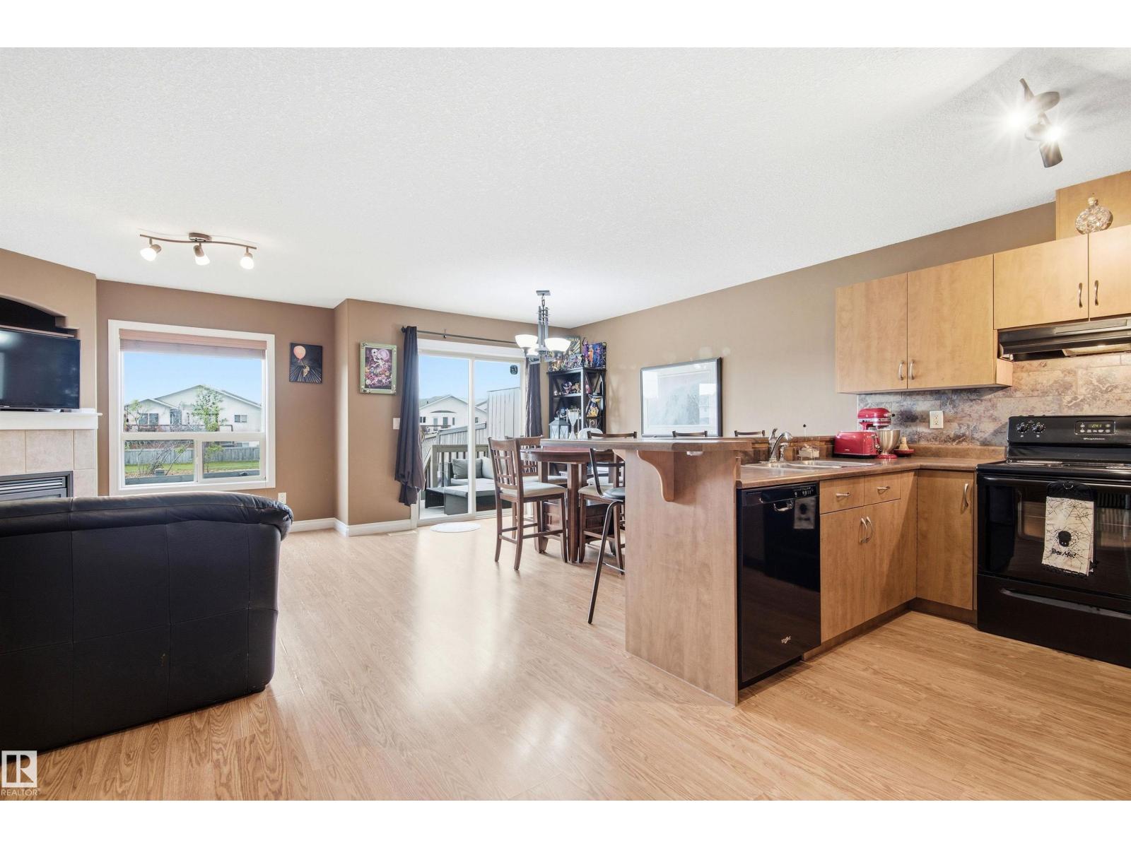 #12 16317 64 ST NW - photo 5