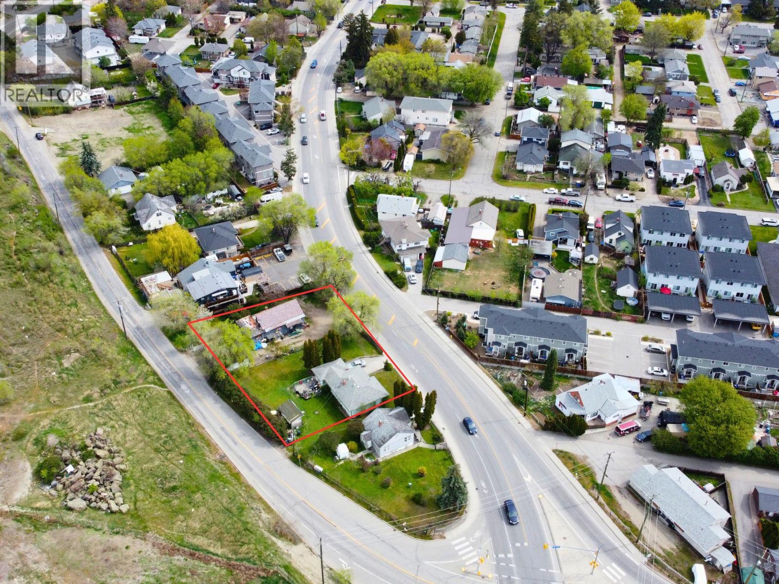 4005 30 Avenue - 4