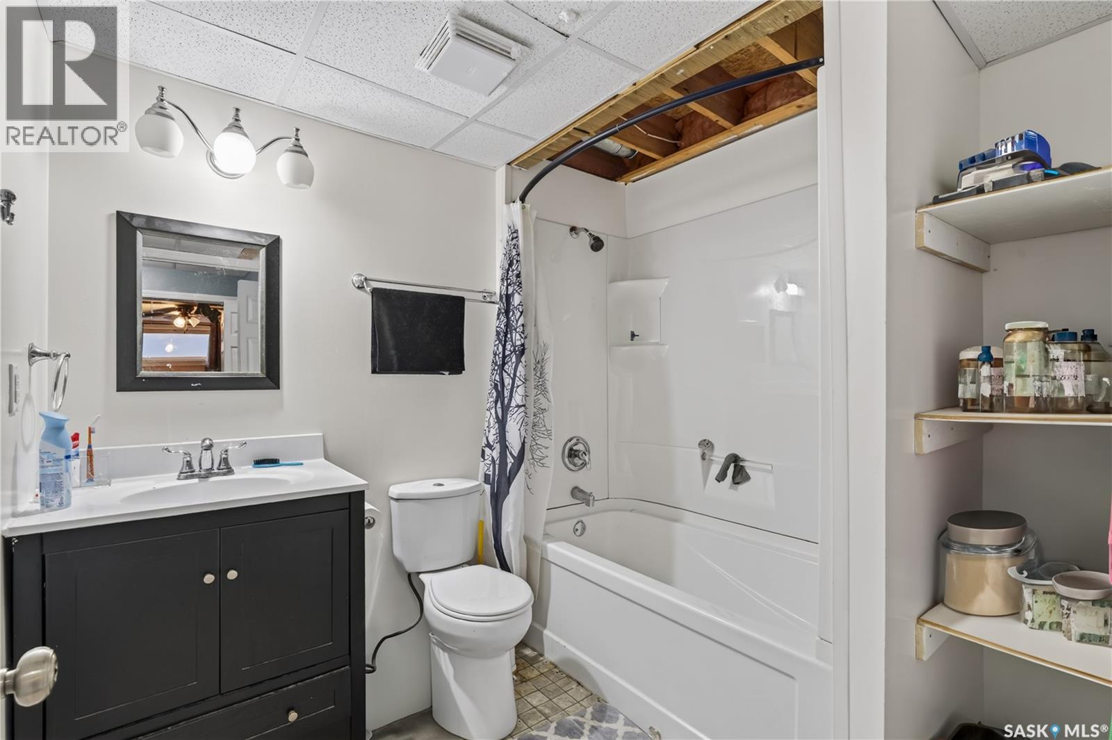 815 98th AVENUE - 33