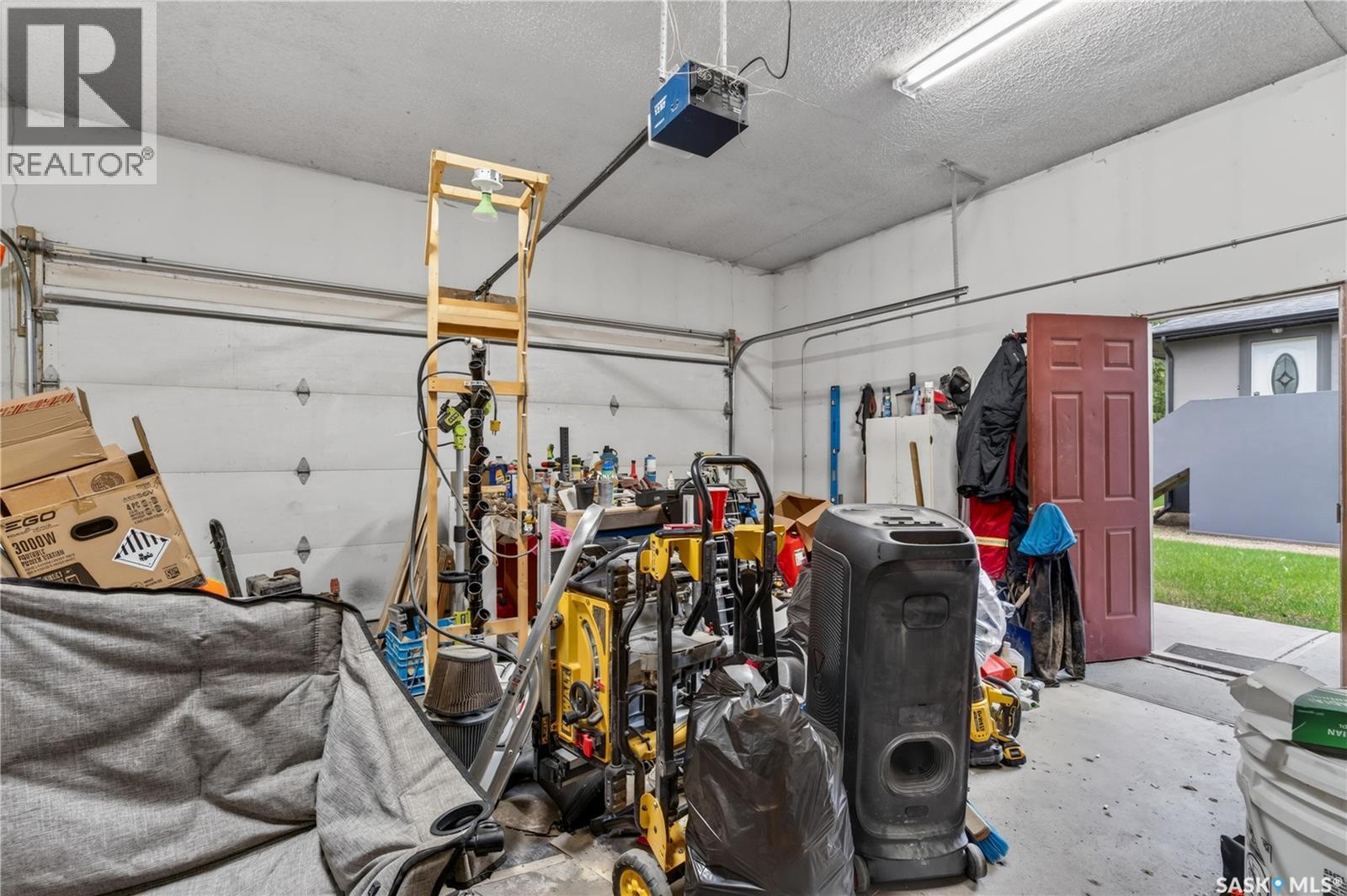 815 98th AVENUE - 37