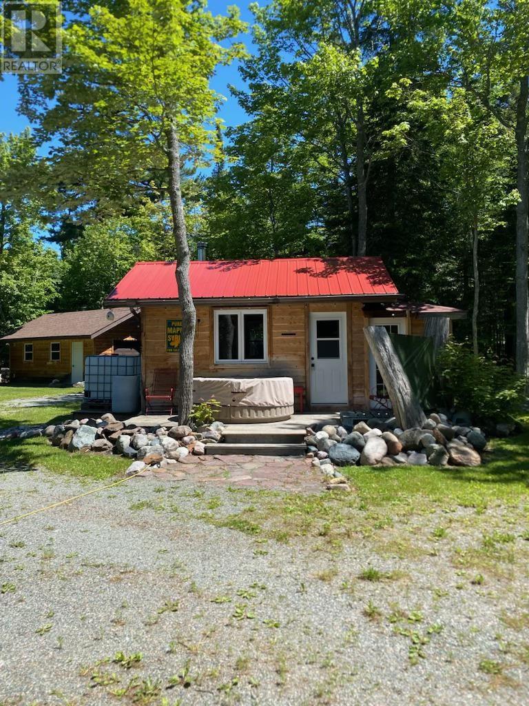 32 Cedar RD - 4