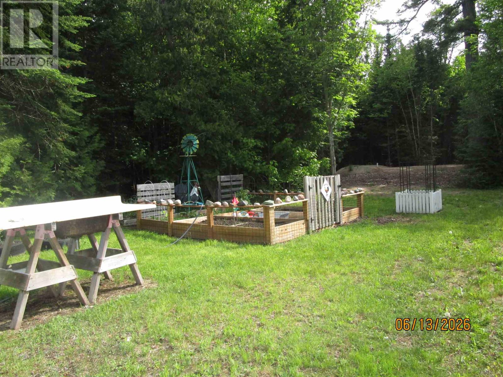 32 Cedar RD - 28