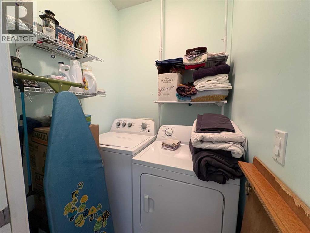 4516 54 Street - 8