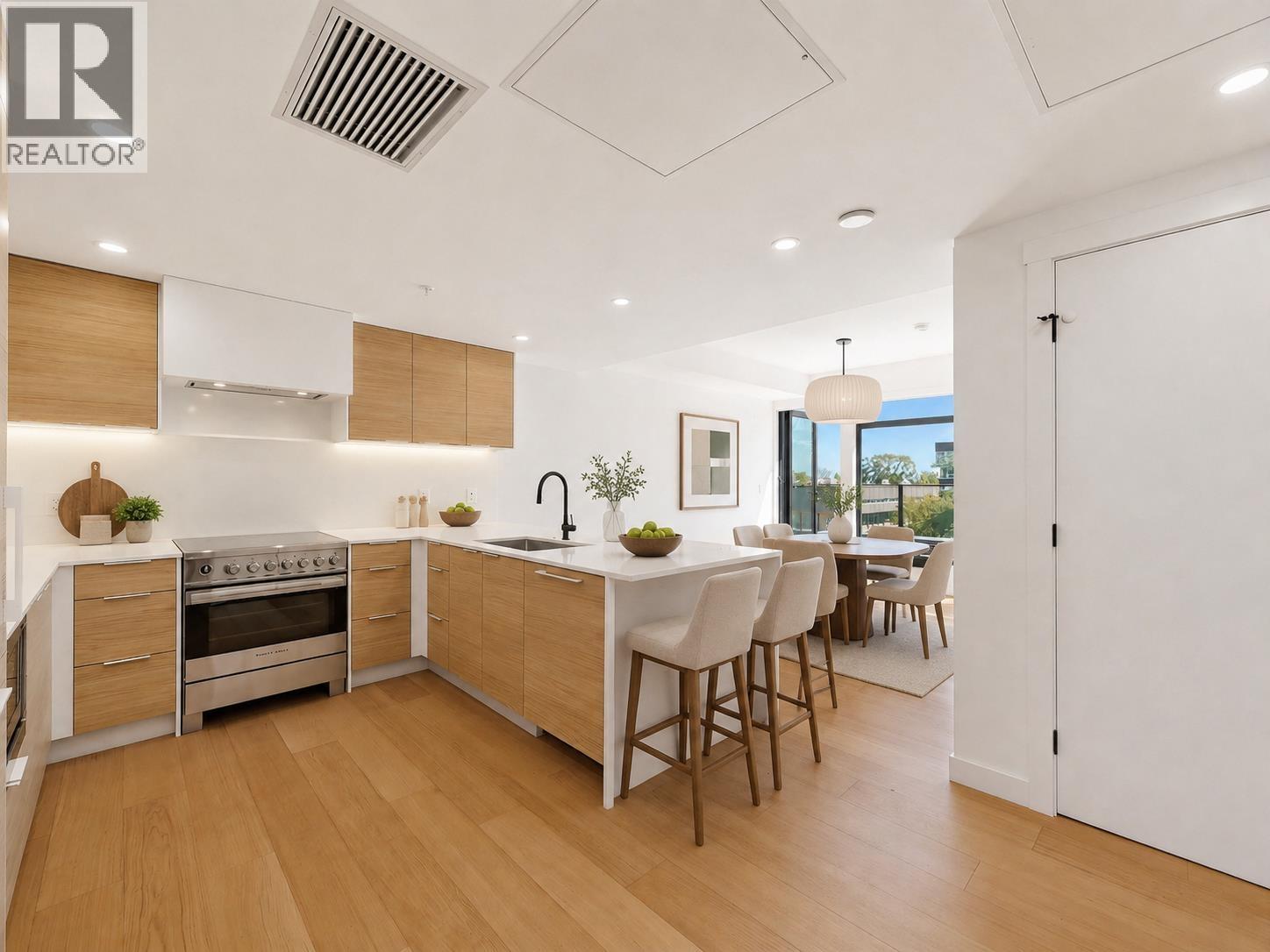 504 6485 MANITOBA STREET, Vancouver