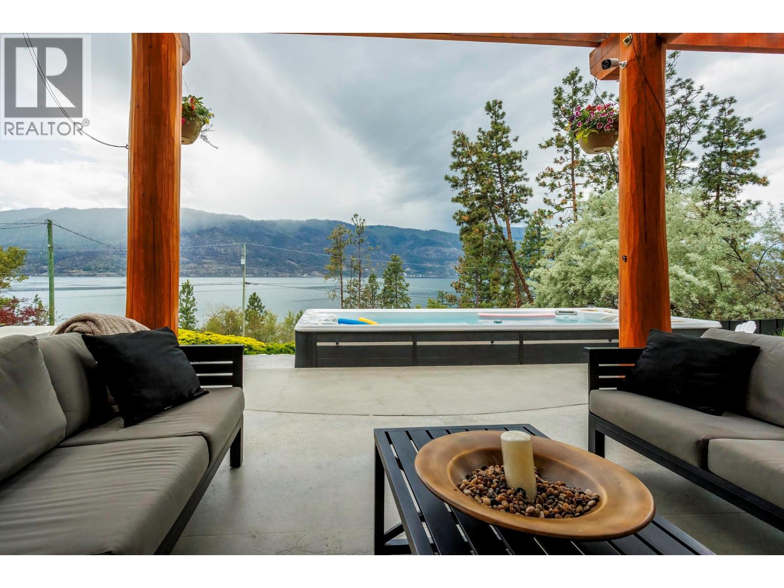 9887 Okanagan Centre Road W - 15