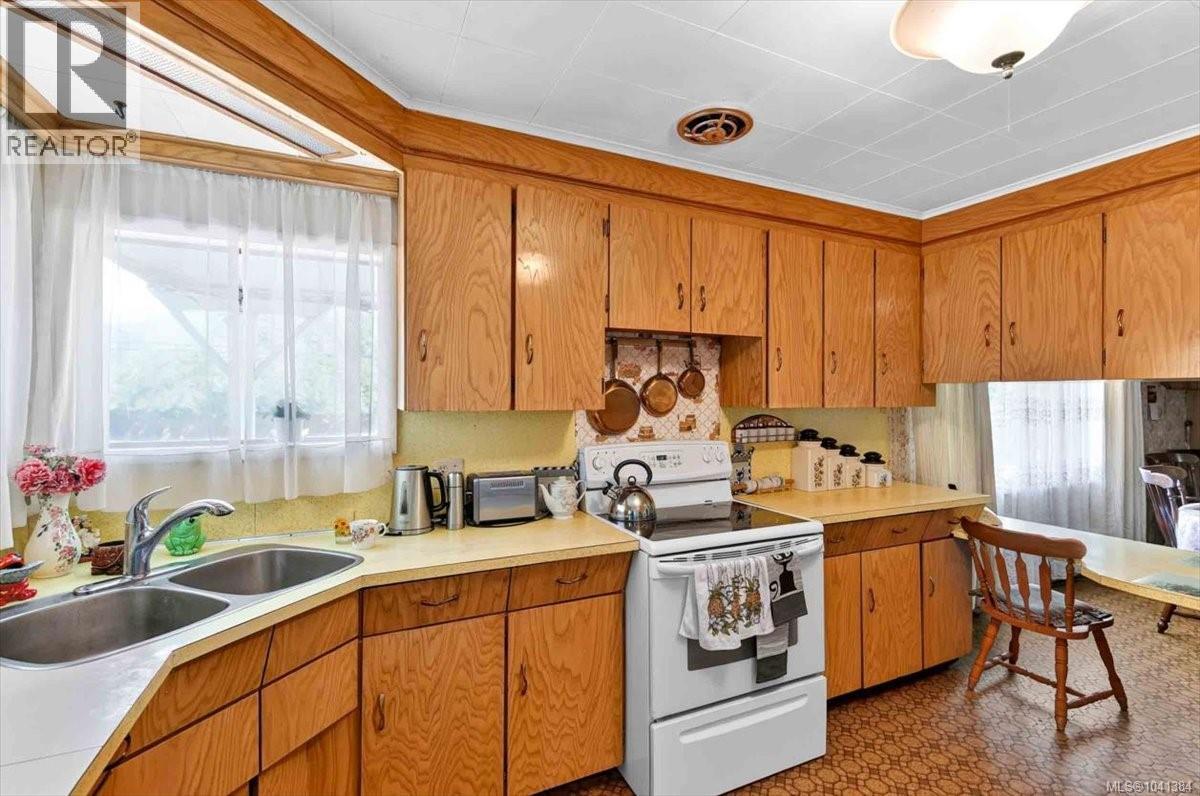 7874 Beaver Creek Rd - 9