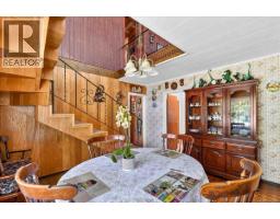 Living room - 7874 Beaver Creek Rd, Port Alberni, BC V9Y8N3 Photo 12