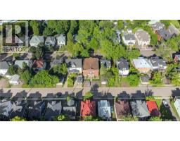 320 Cameron Street, photo 3