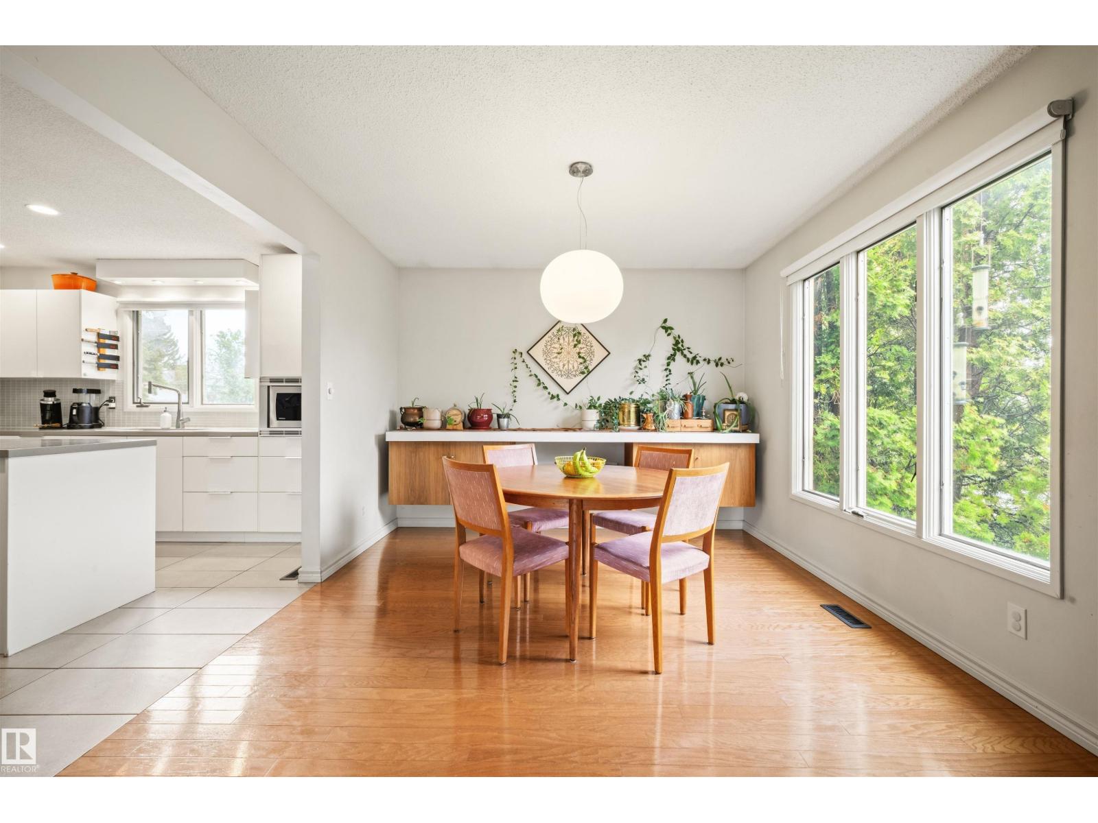11329 33A AV NW — photo 7