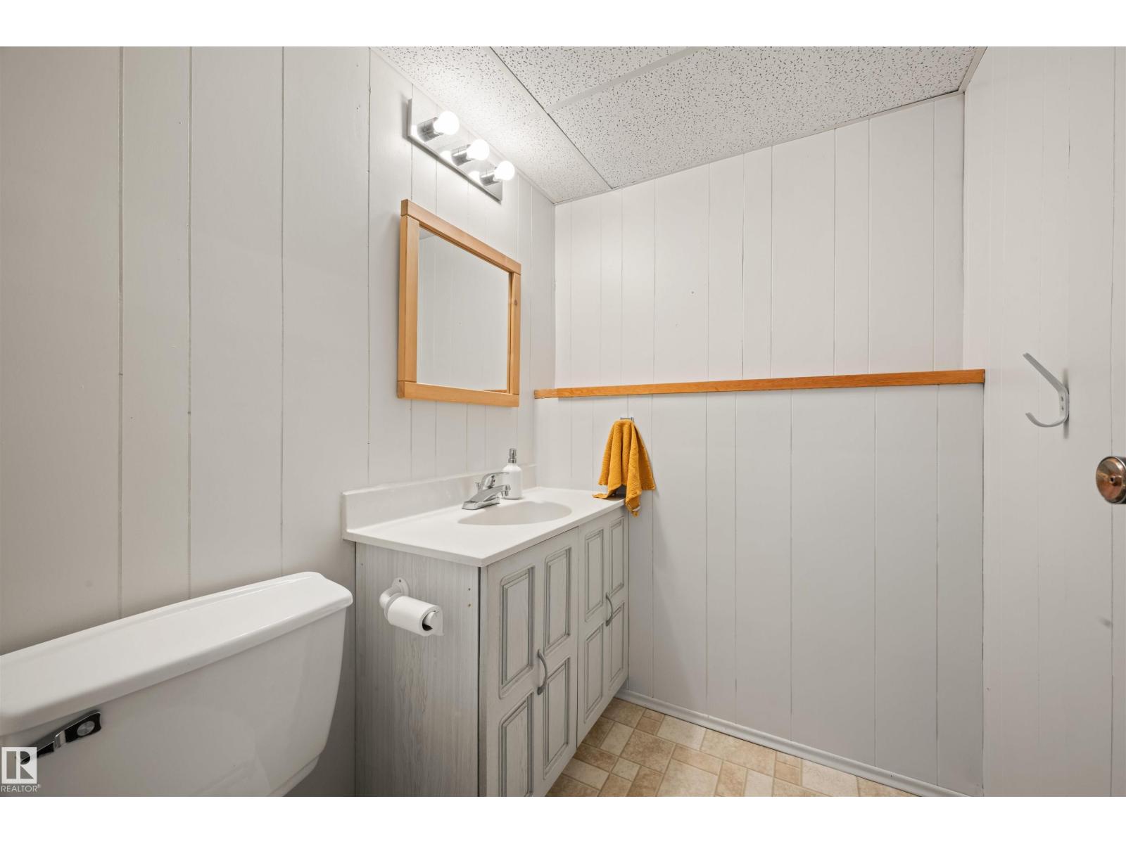 11329 33A AV NW — photo 26