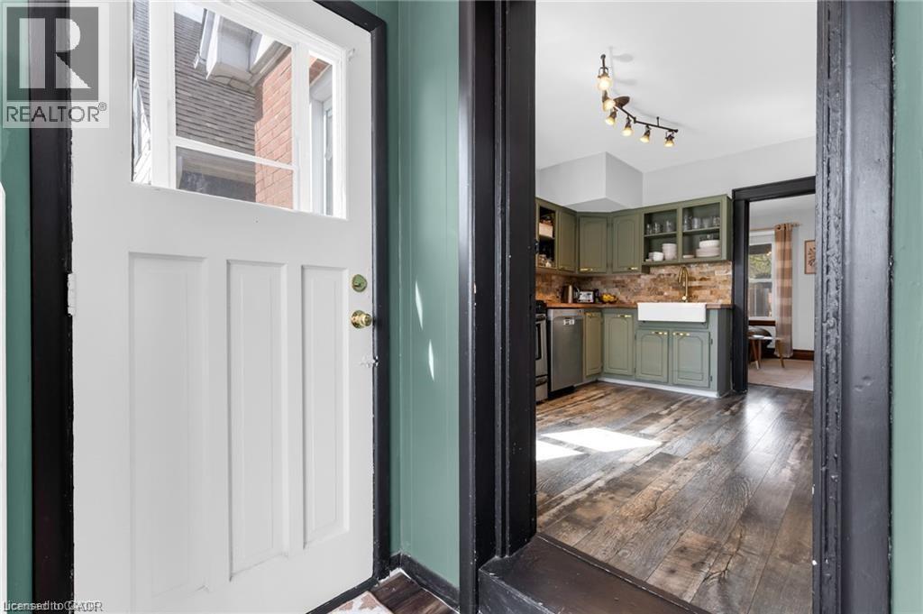22 COPE Street - 28