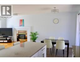 1463 Riverwood Gate, Port Coquitlam, BC V3B7P1 Photo 9