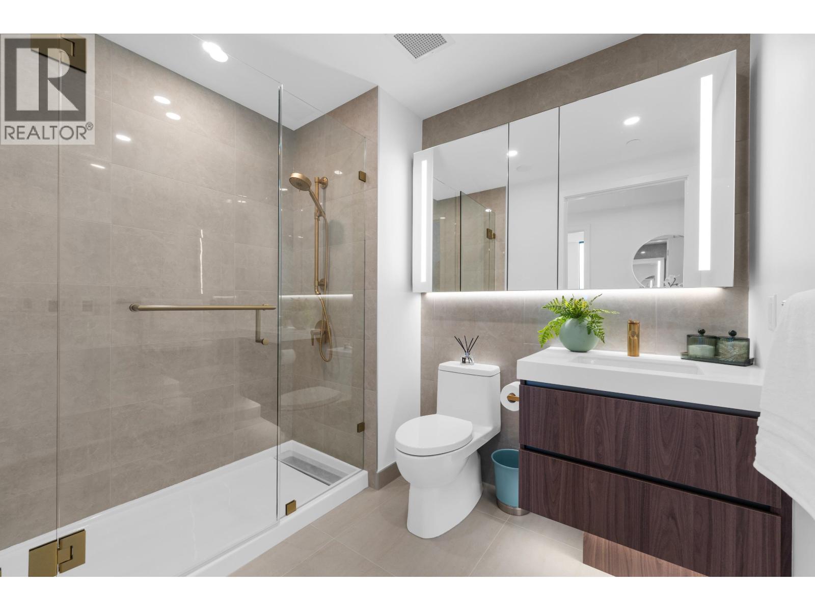 2108 5987 WILSON AVENUE, Burnaby