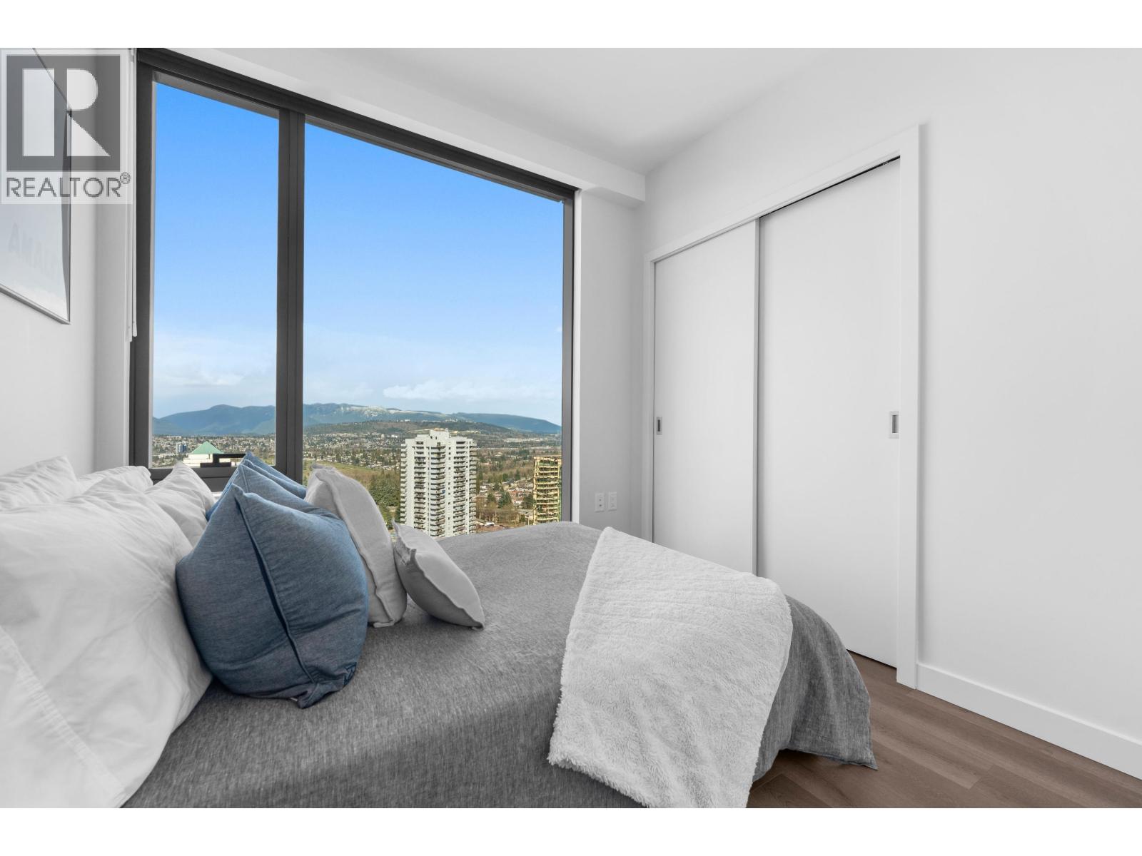 2108 5987 WILSON AVENUE, Burnaby
