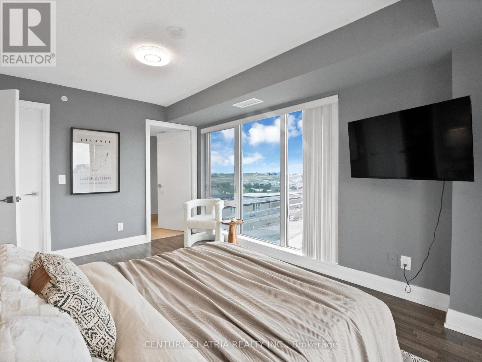 #1109W 565 WILSON AVENUE - Image 8