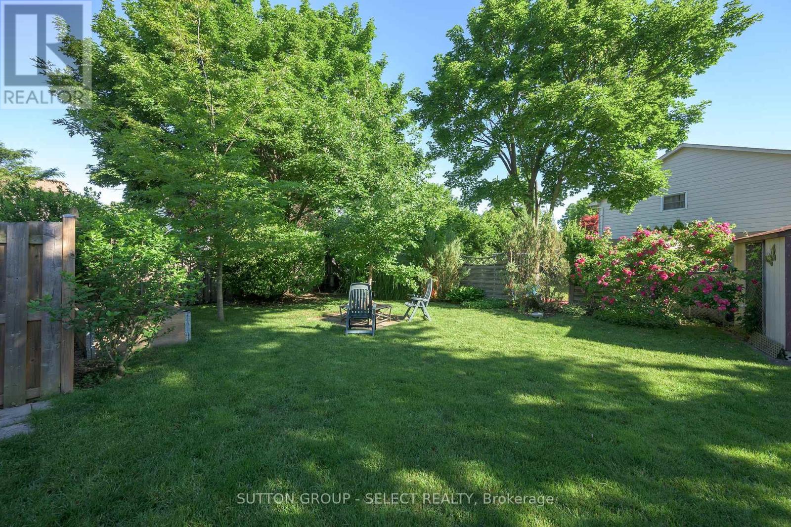 99 INVERARY CRESCENT - 34