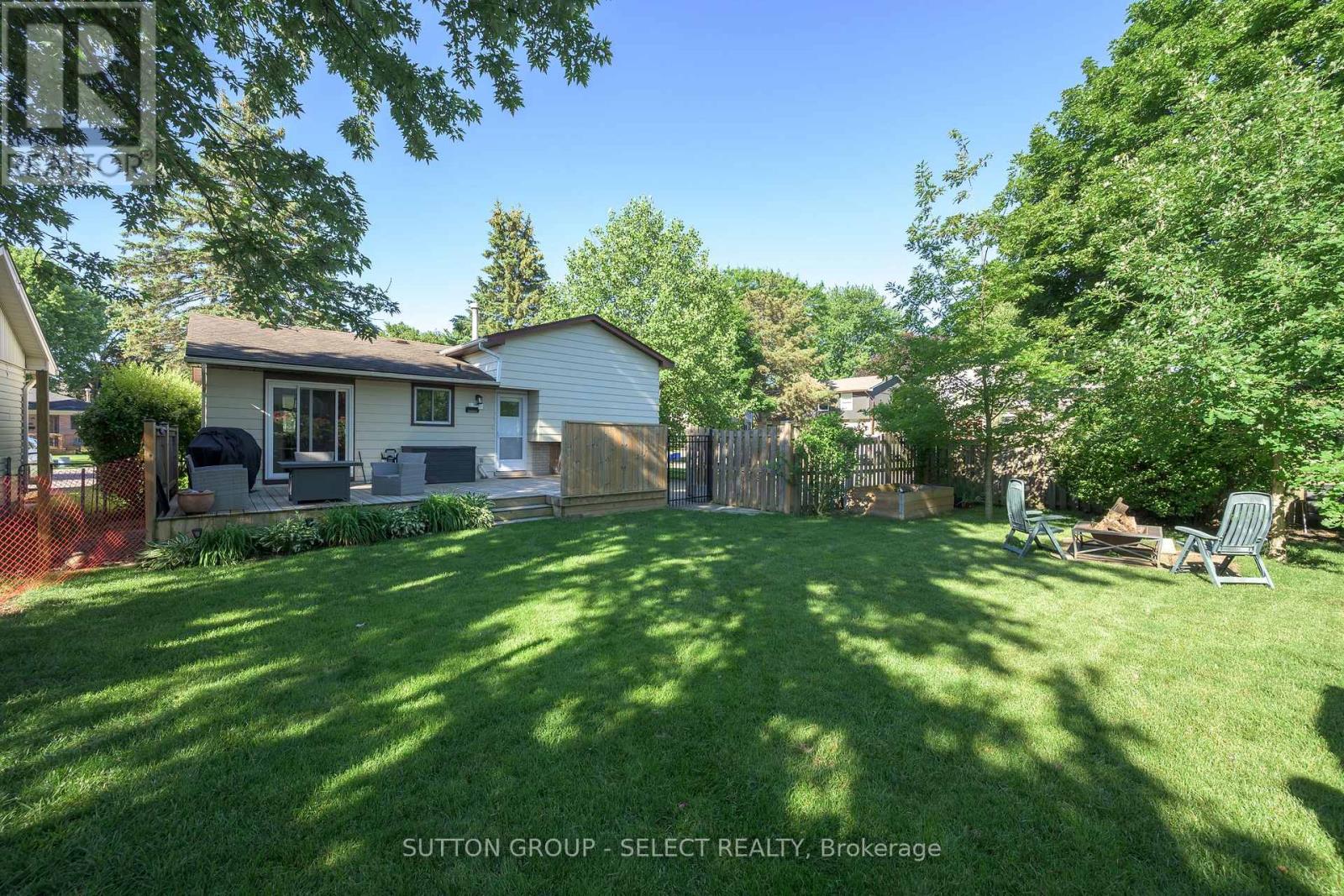 99 INVERARY CRESCENT - 35