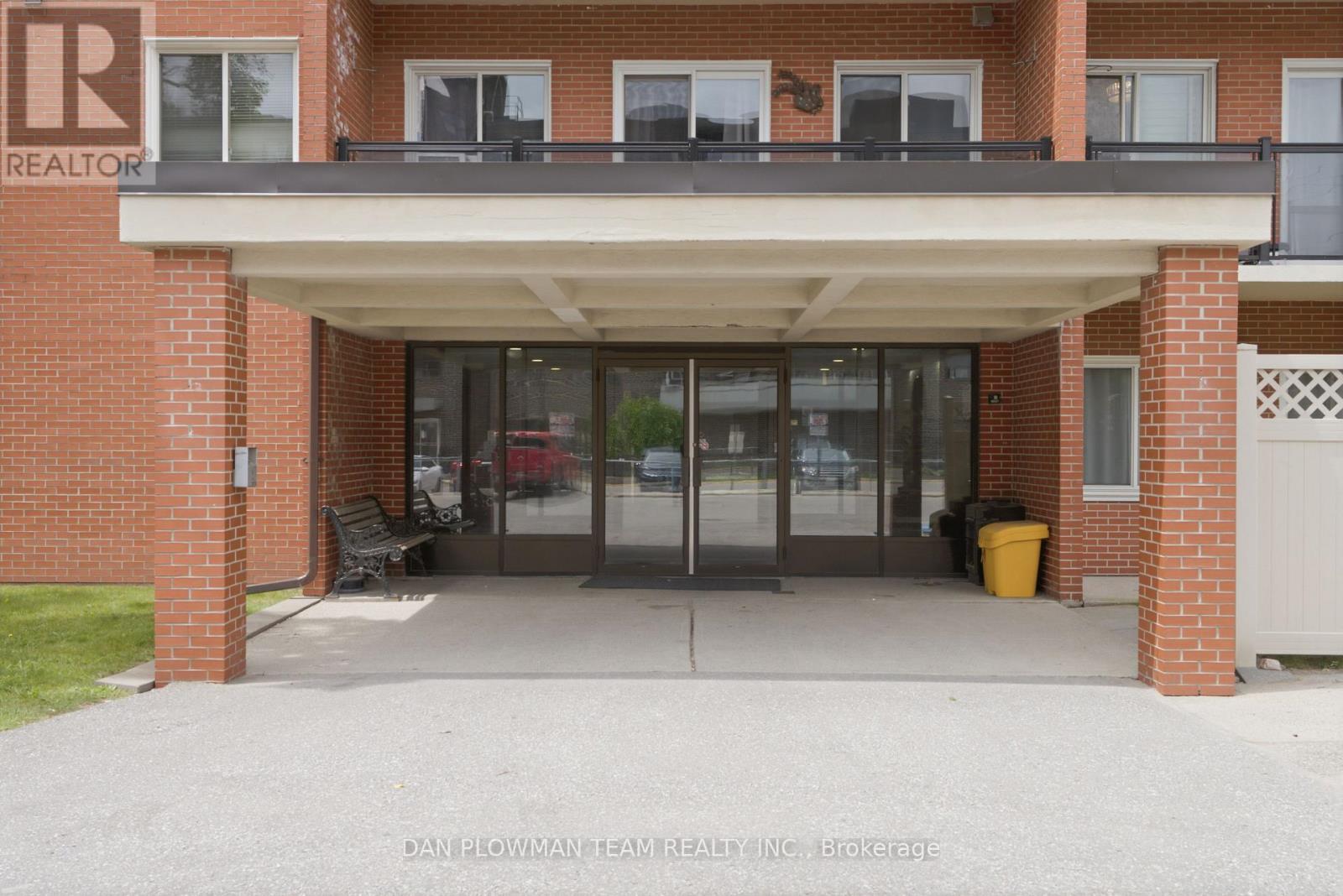 #204 131 TAUNTON ROAD E - 3