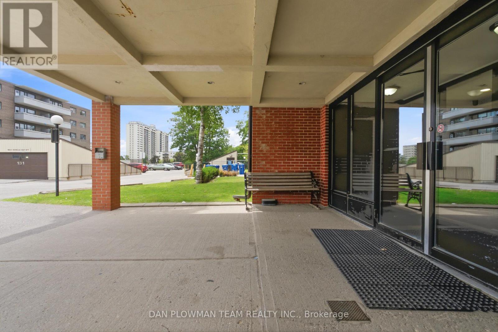 #204 131 TAUNTON ROAD E - 5