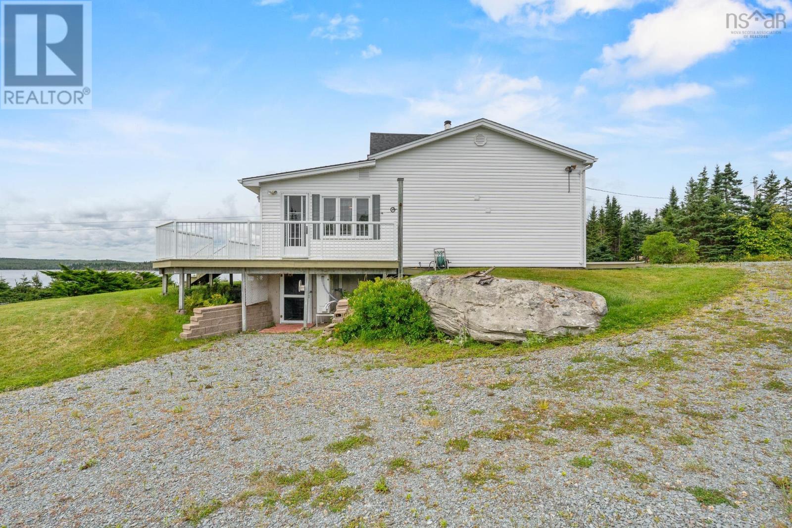 125 Powers Road - 40