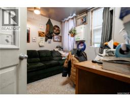 503 Railway Avenue, Glenavon, SK S0G1Y0 Photo 11