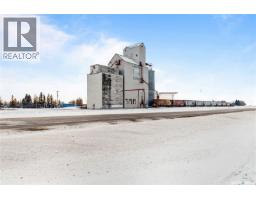 503 Railway Avenue, Glenavon, SK S0G1Y0 Photo 22