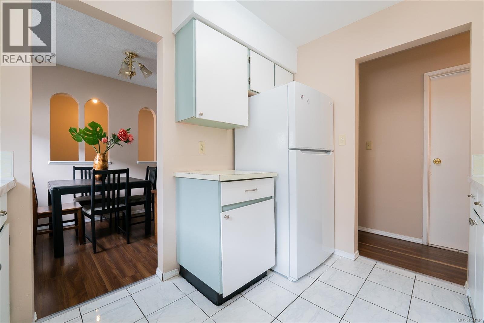 540 Wakesiah Ave - 19
