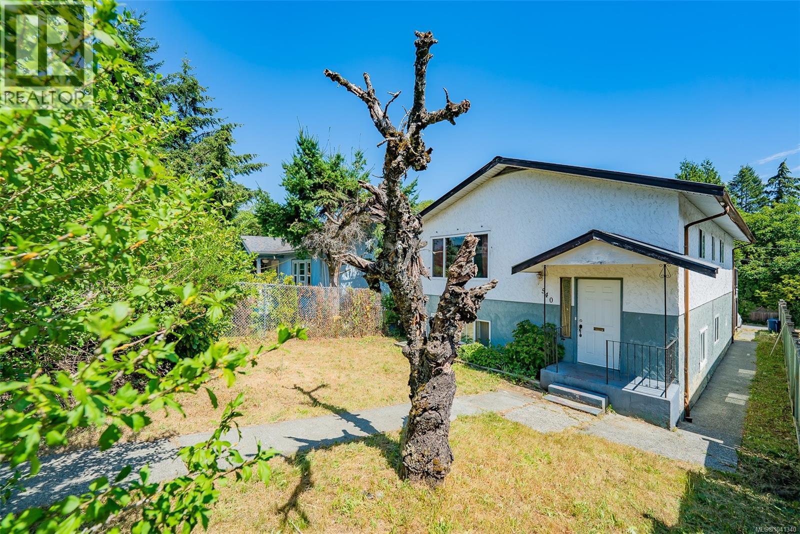 540 Wakesiah Ave - 24