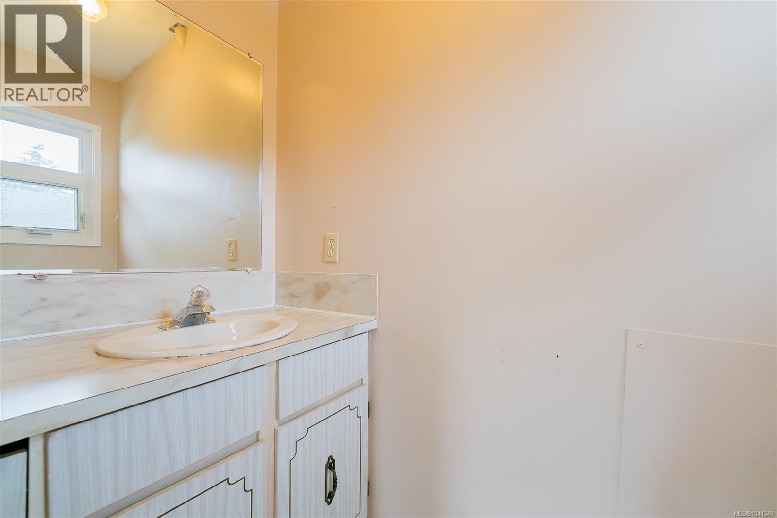540 Wakesiah Ave - 8
