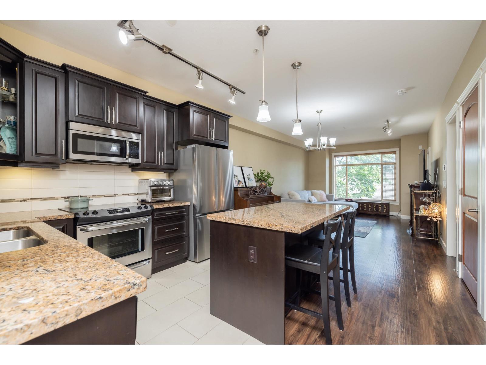 266 8328 207A STREET, Langley