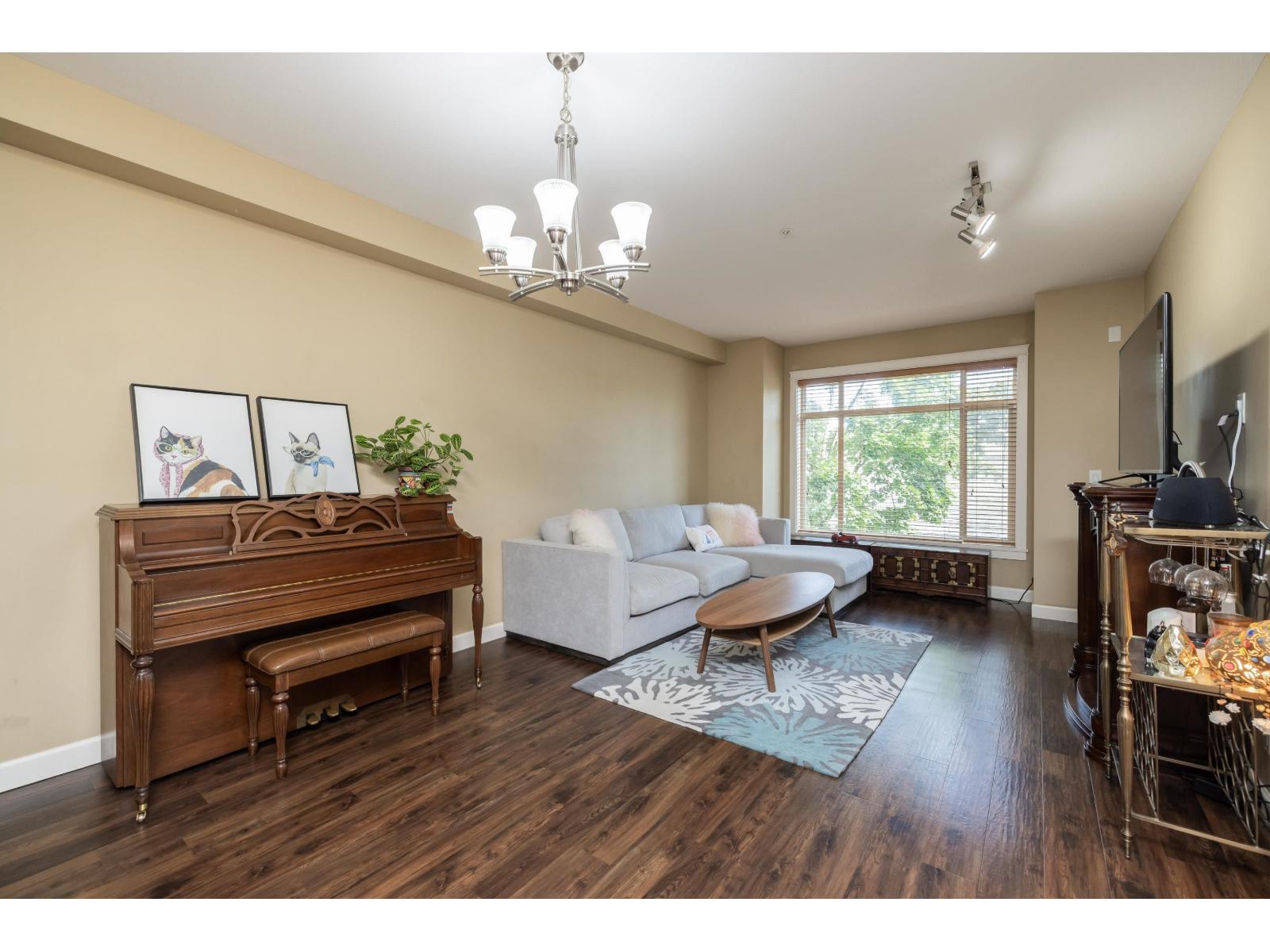 266 8328 207A STREET, Langley