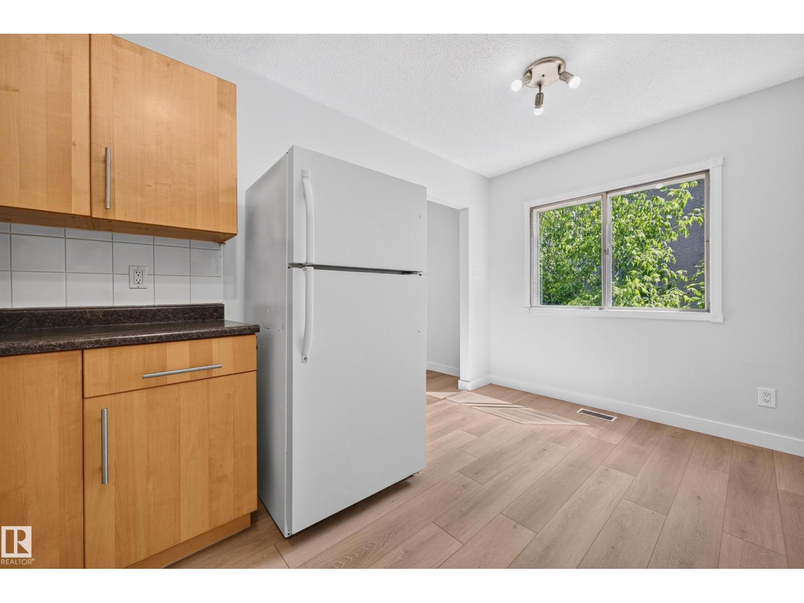4311 105A AV NW - 13