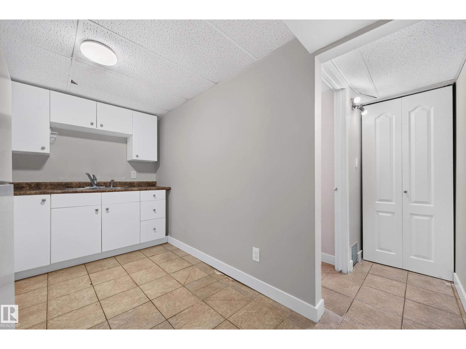 4311 105A AV NW - 34