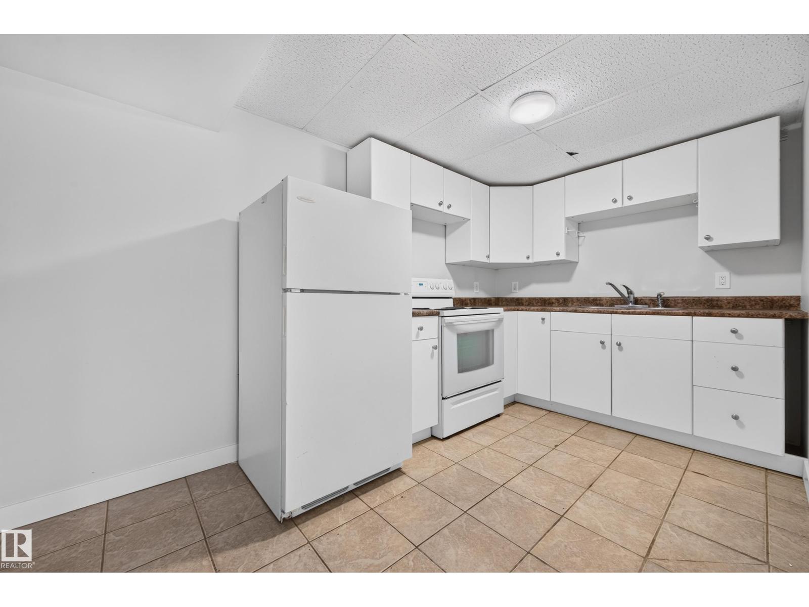 4311 105A AV NW - 35