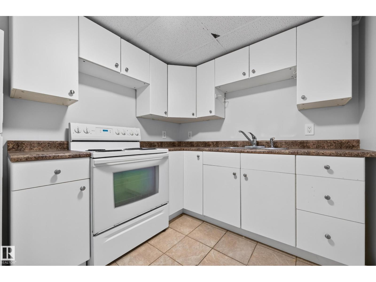 4311 105A AV NW - 36