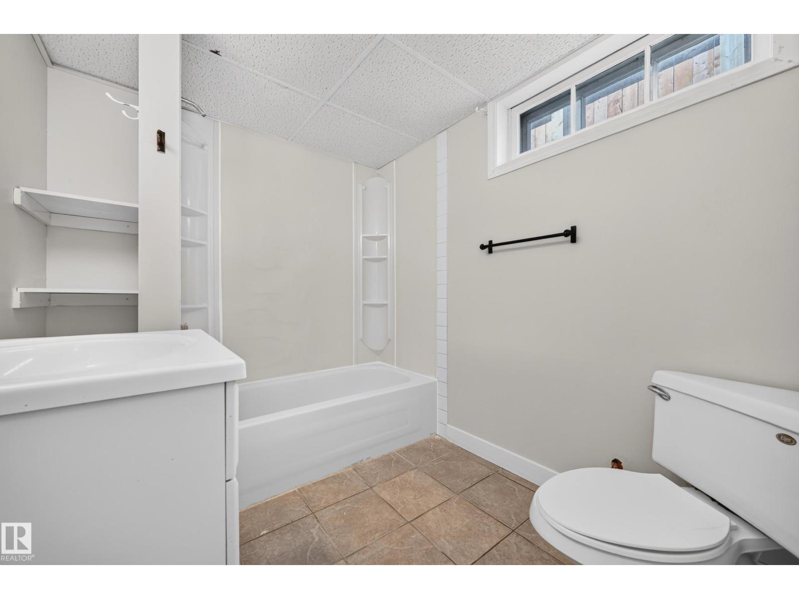 4311 105A AV NW - 37