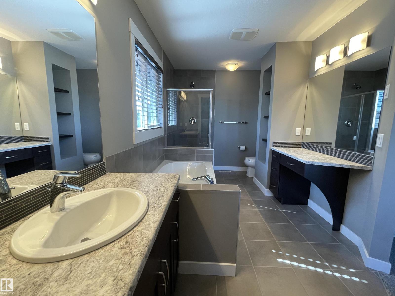 110 MEADOWLAND WY - 29