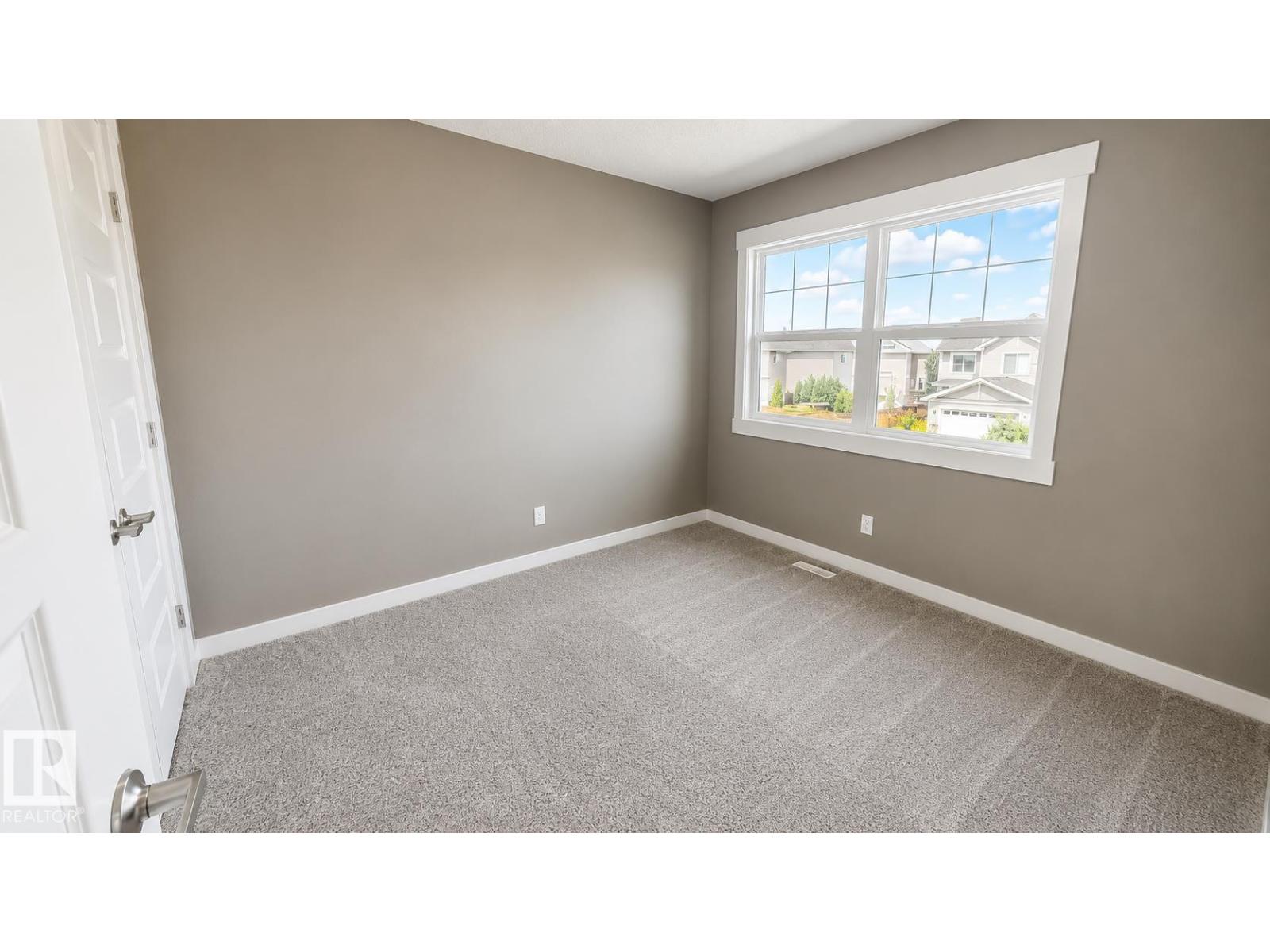 110 MEADOWLAND WY - 33