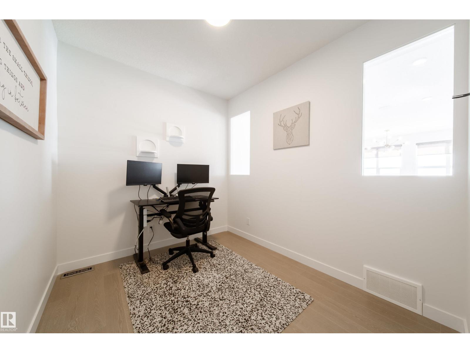 19 STURTZ PL — photo 18