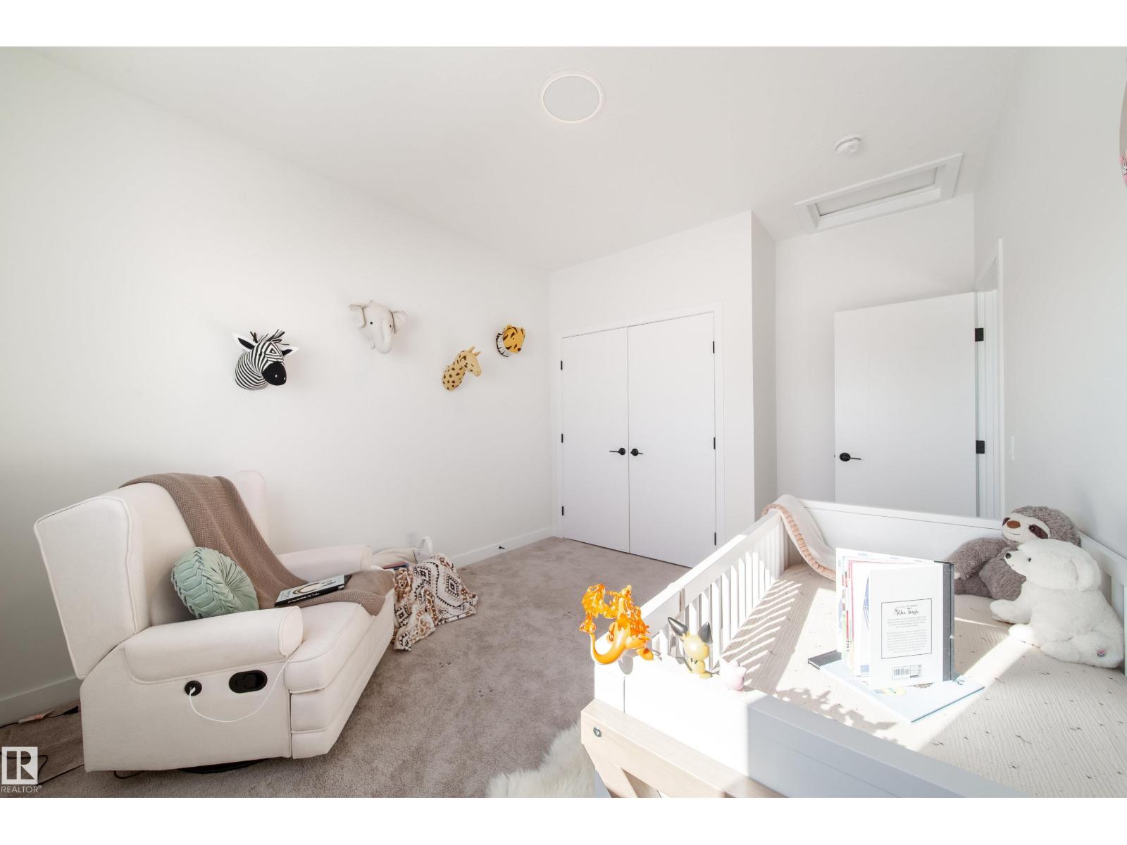 19 STURTZ PL — photo 33