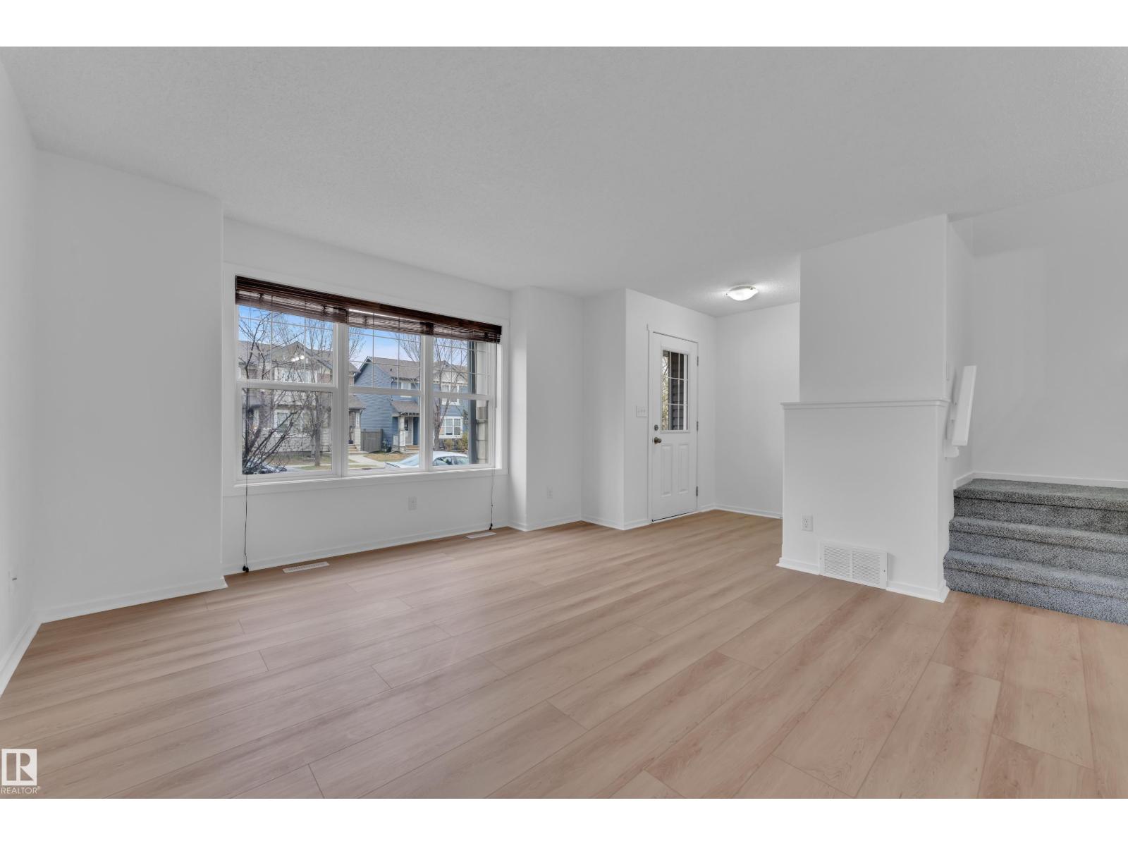 2143 32 ST NW - 2