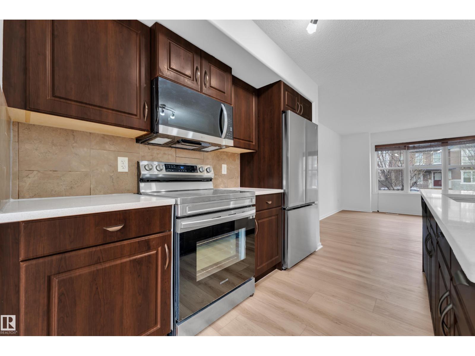 2143 32 ST NW - 8