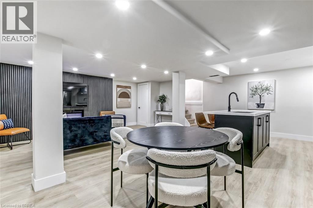 69 FAIRVIEW Drive - 22