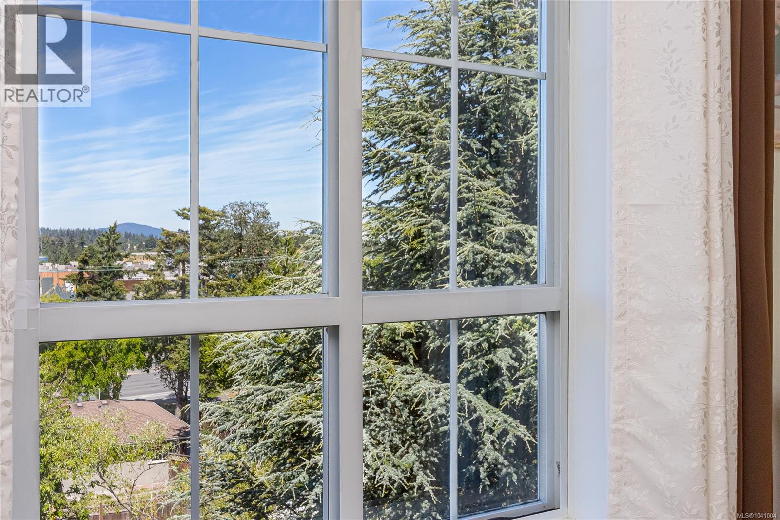 #407 3133 Tillicum Rd - 16